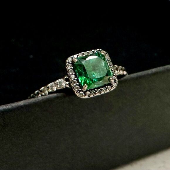Pandora Green Gemstone with Halo Timeless Elegance Ring sz 5 - Picture 2 of 7
